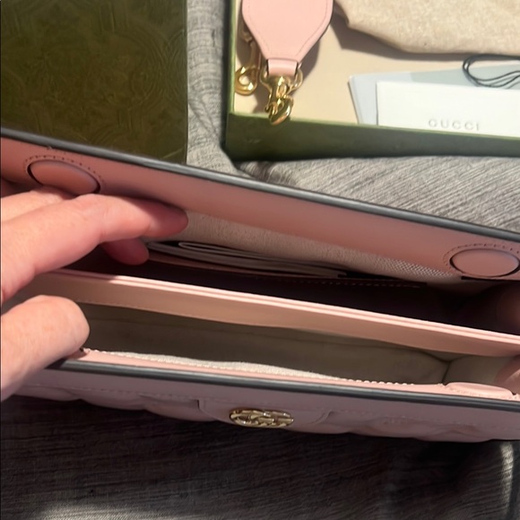 Gucci Pink Quilted Women's Bag - Picture 6 of 10